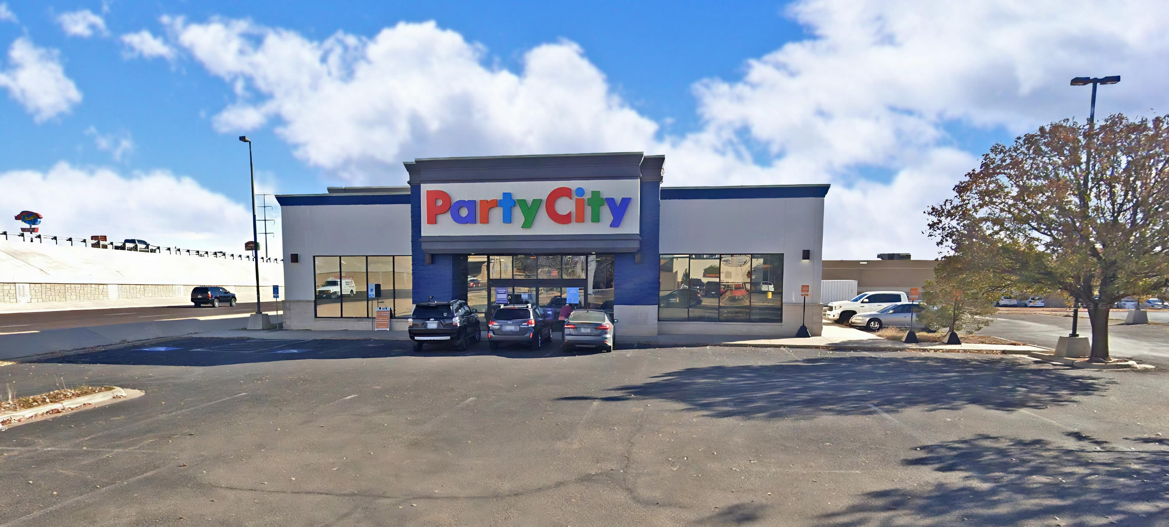 Former Party City - 8511 I-40 and Soncy Road 