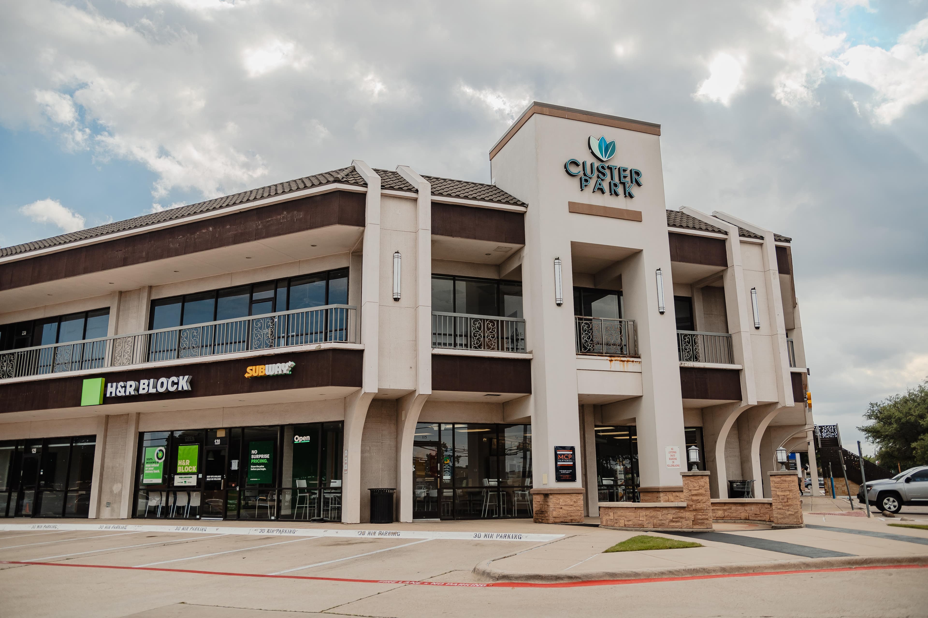 Custer Park Shopping Center